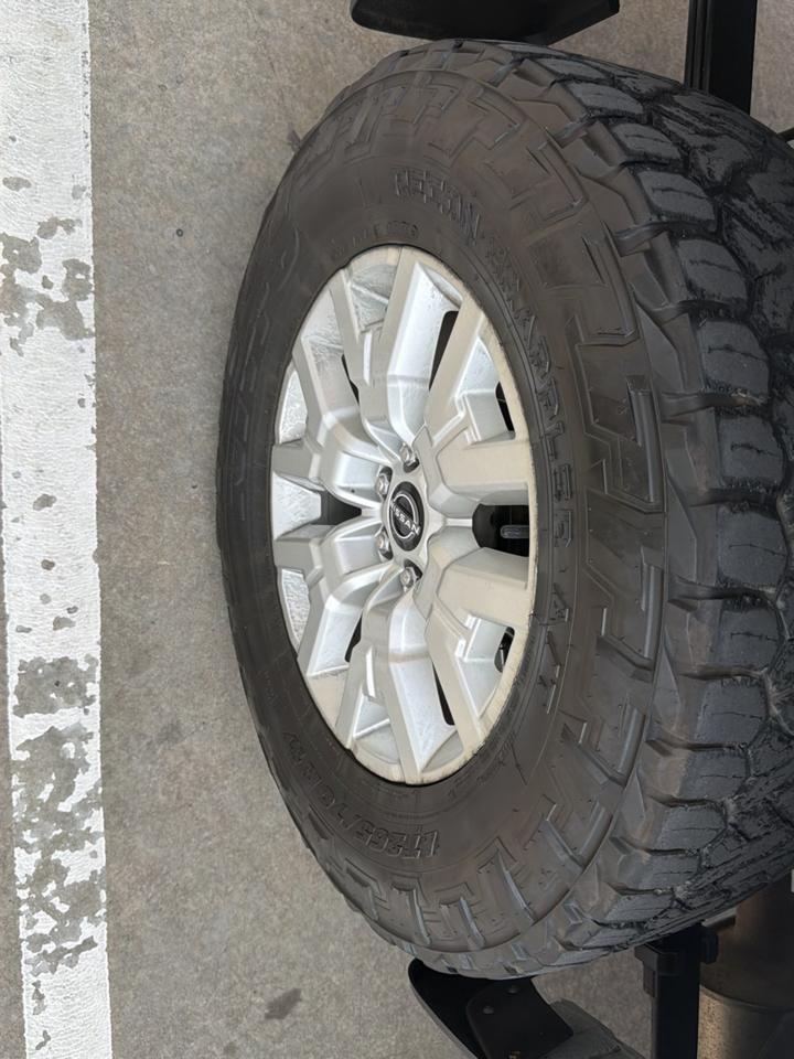Nissan Frontier Crew Cab 4x4 SV Auto 2022
