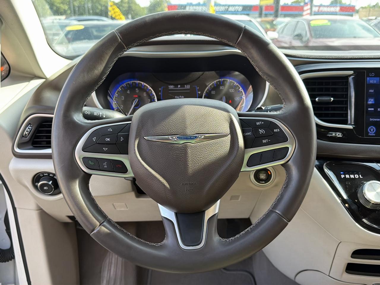 Chrysler Pacifica Touring-L FWD 2017