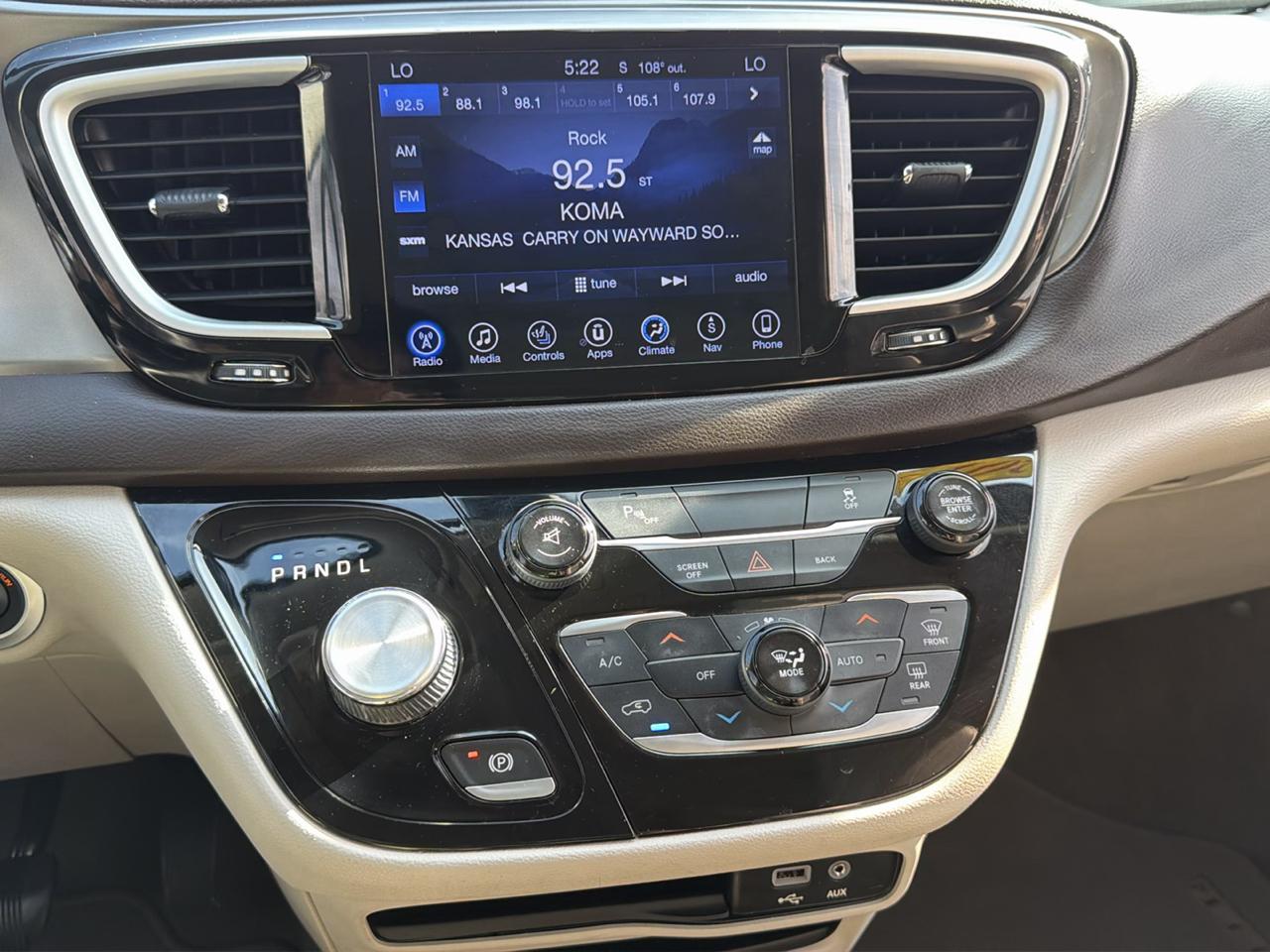 Chrysler Pacifica Touring-L FWD 2017