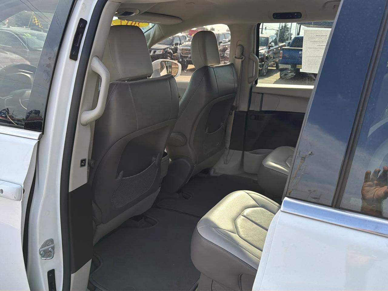Chrysler Pacifica Touring-L FWD 2017