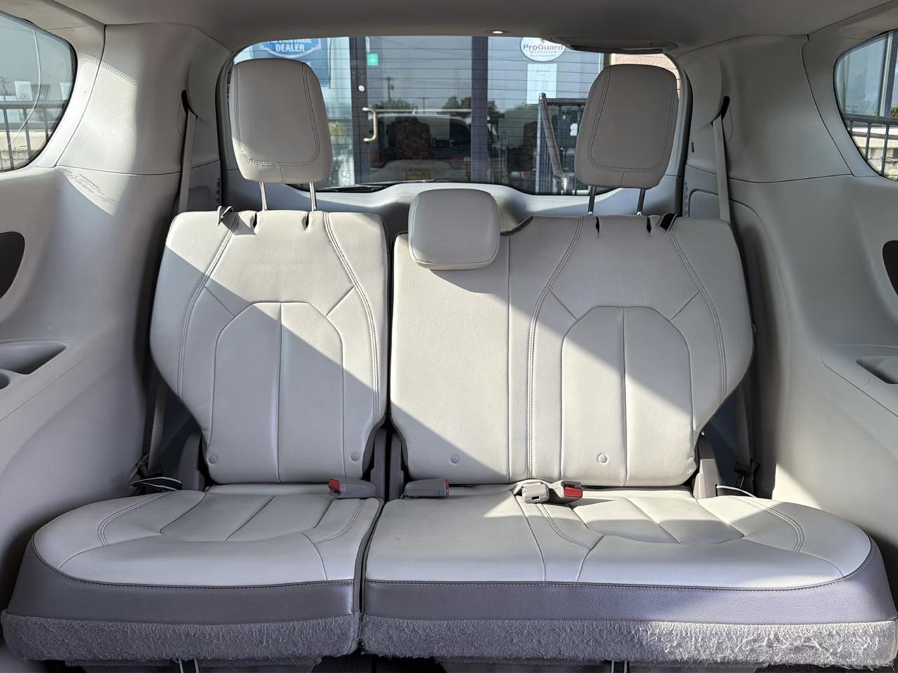 Chrysler Pacifica Touring-L FWD 2017