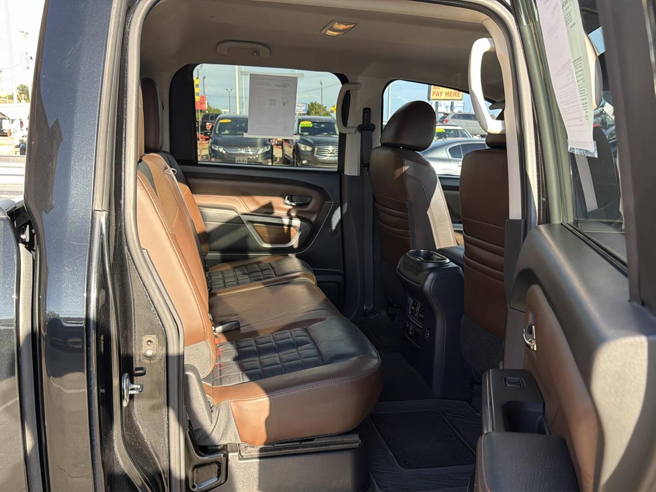 Nissan Titan 4x4 Crew Cab Platinum Reserve 2019