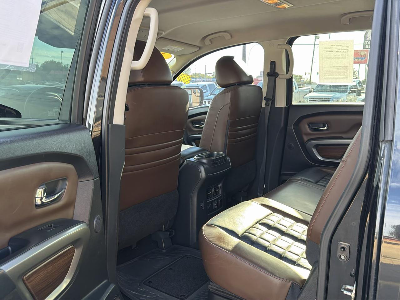 Nissan Titan 4x4 Crew Cab Platinum Reserve 2019