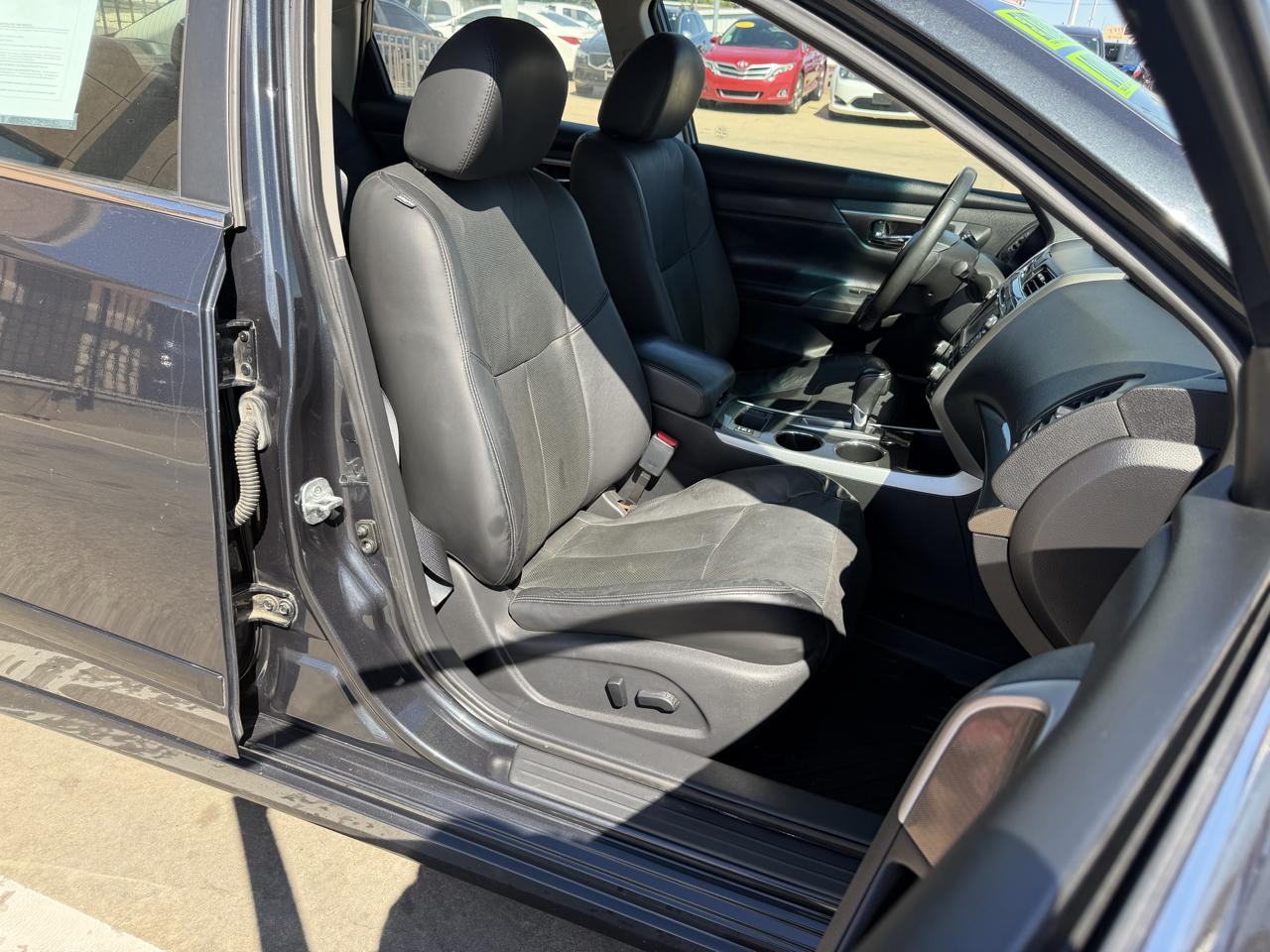 Nissan Altima 4dr Sdn I4 2.5 SL 2015