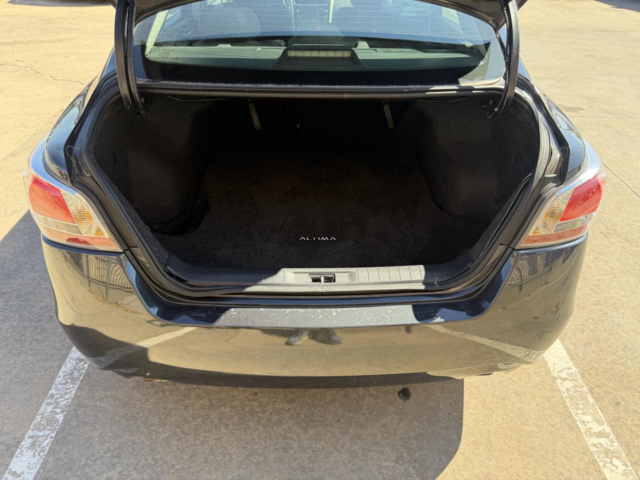 Nissan Altima 4dr Sdn I4 2.5 SL 2015