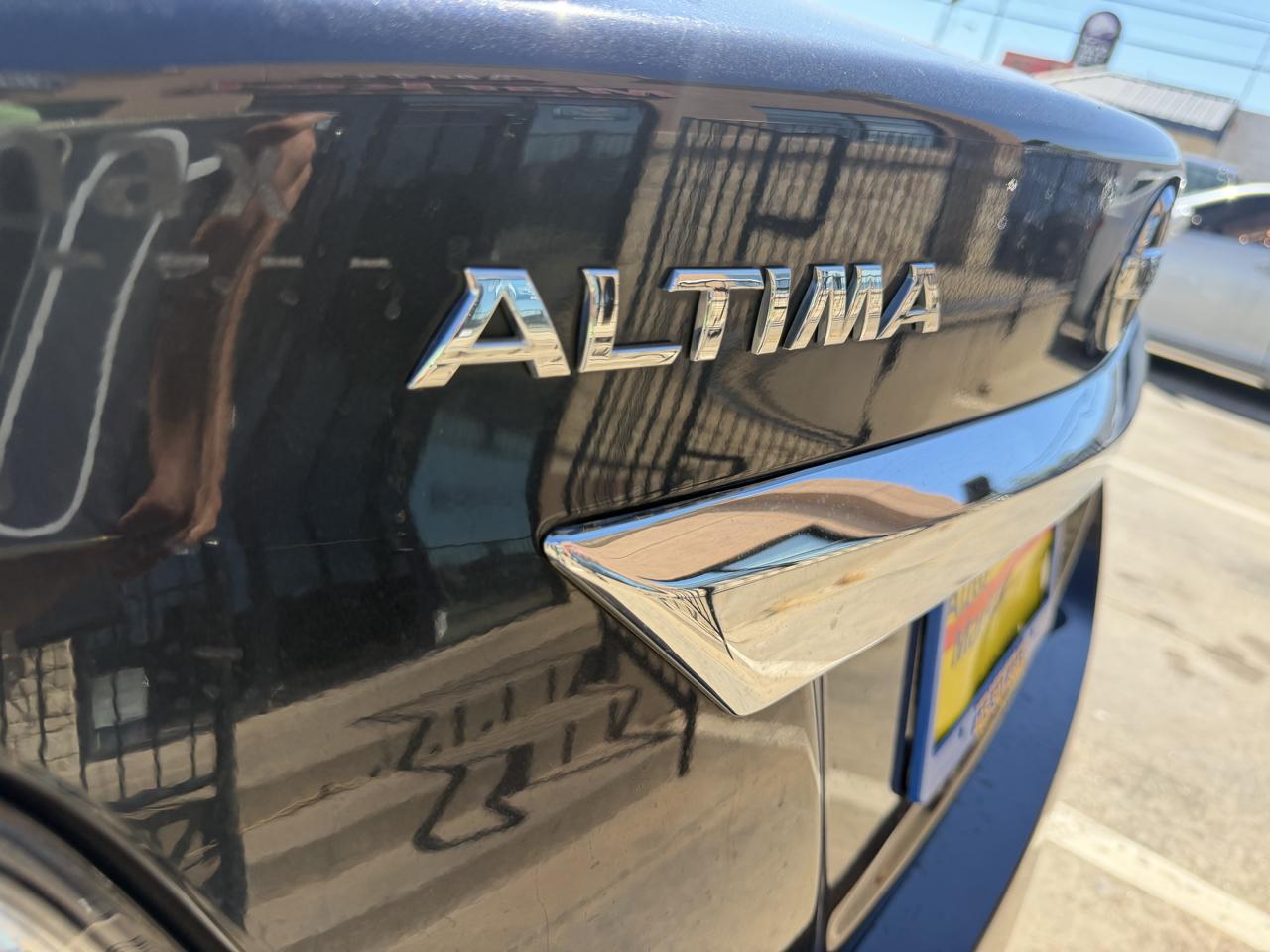 Nissan Altima 4dr Sdn I4 2.5 SL 2015
