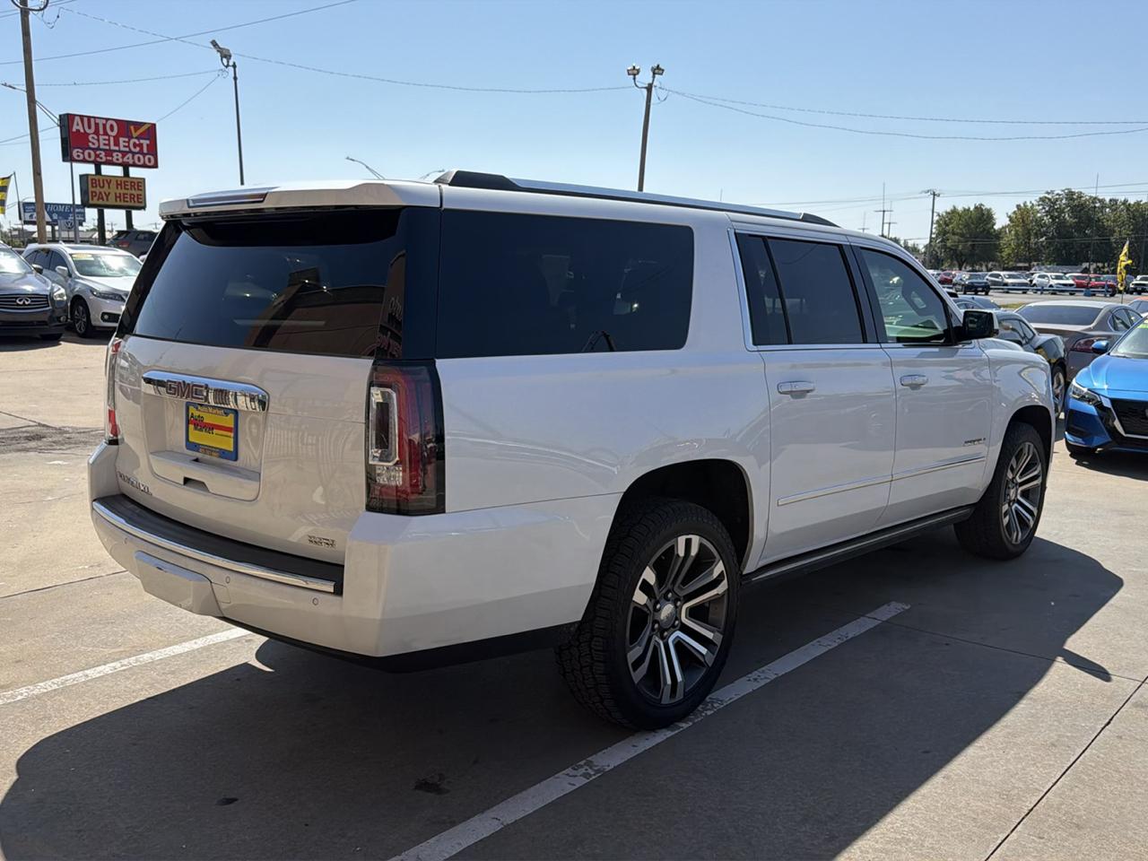 GMC Yukon XL Denali AWD 4dr 1500 2019