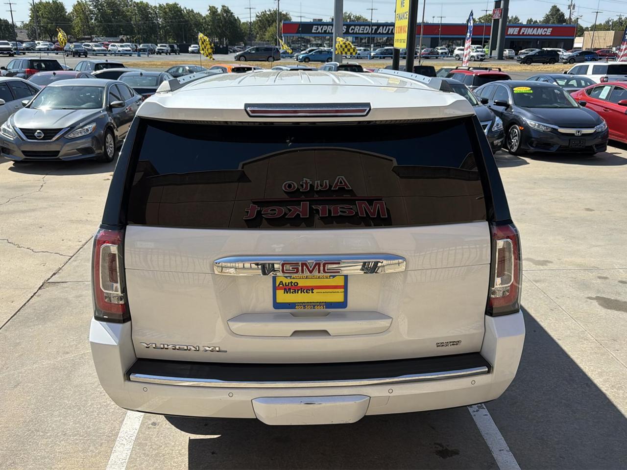 GMC Yukon XL Denali AWD 4dr 1500 2019