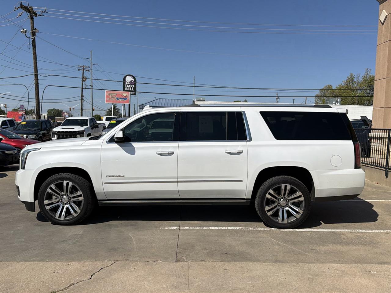 GMC Yukon XL Denali AWD 4dr 1500 2019