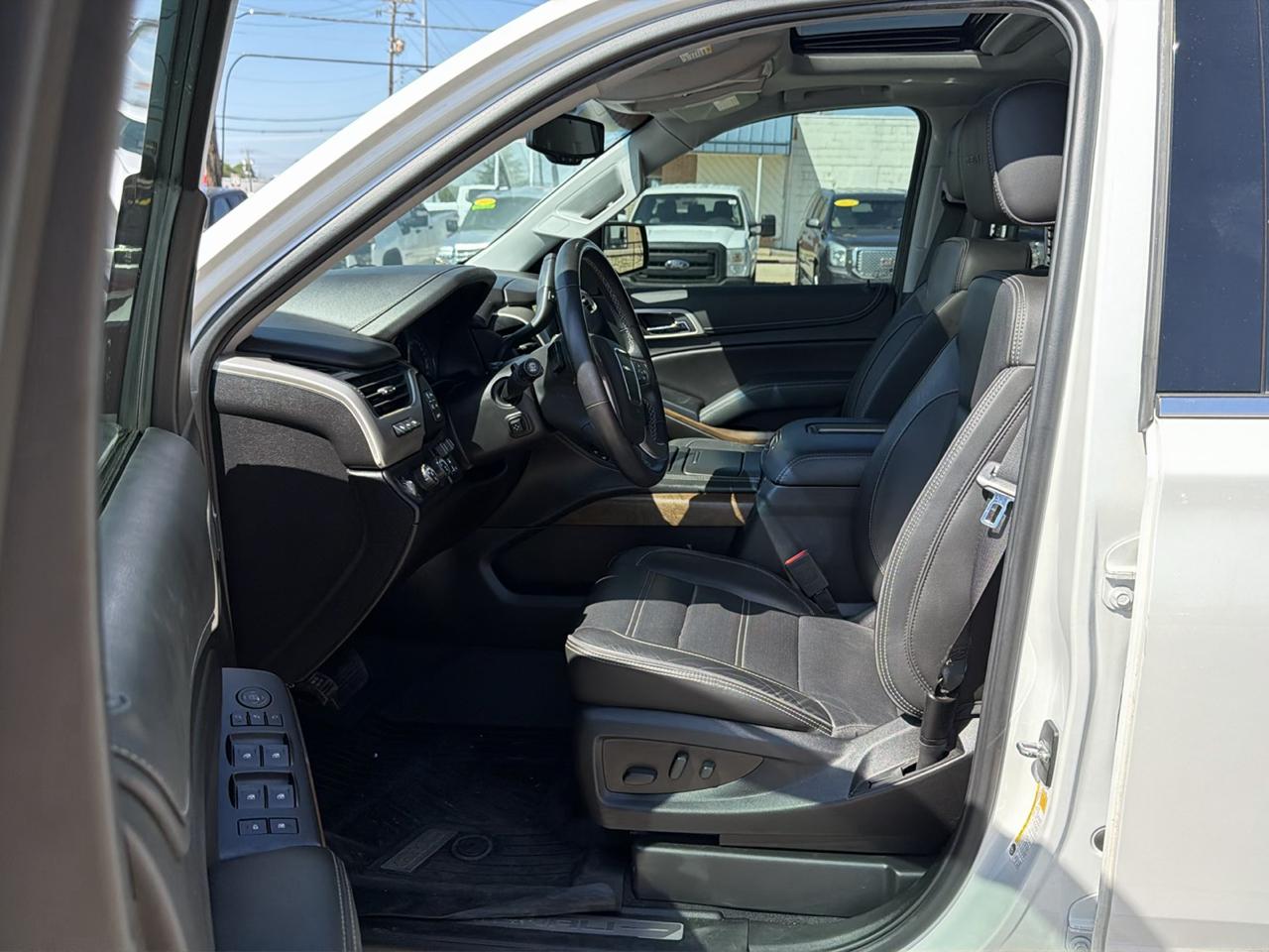 GMC Yukon XL Denali AWD 4dr 1500 2019