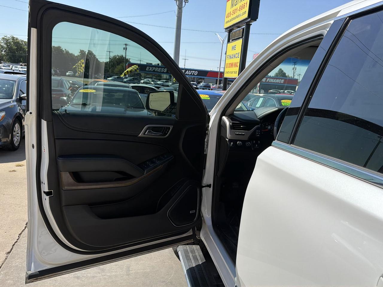 GMC Yukon XL Denali AWD 4dr 1500 2019