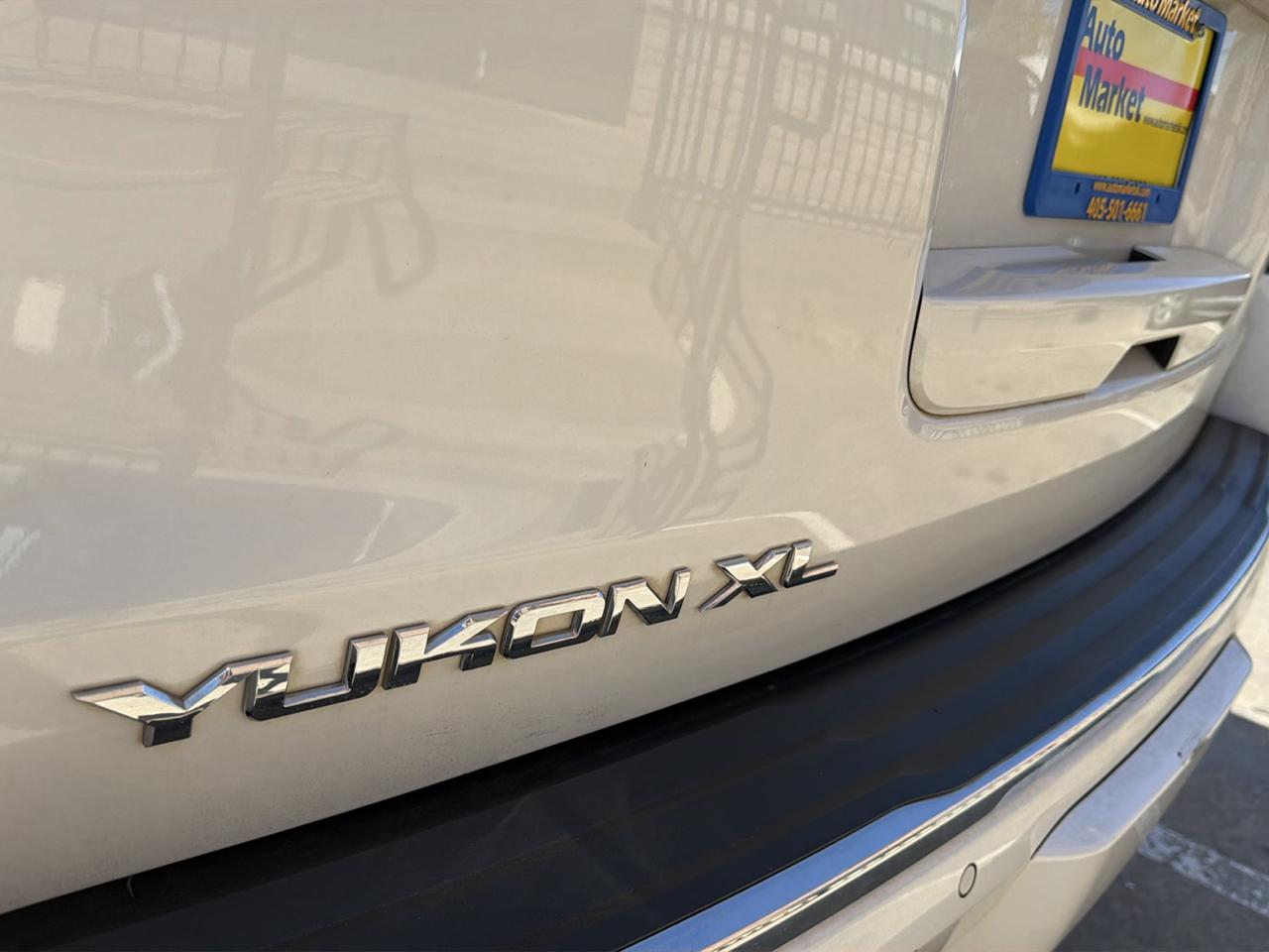 GMC Yukon XL Denali AWD 4dr 1500 2019