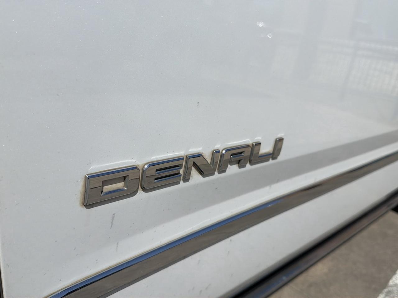 GMC Yukon XL Denali AWD 4dr 1500 2019