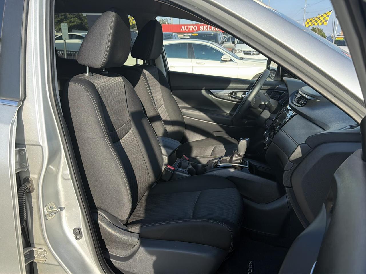 Nissan Rogue AWD SV 2020