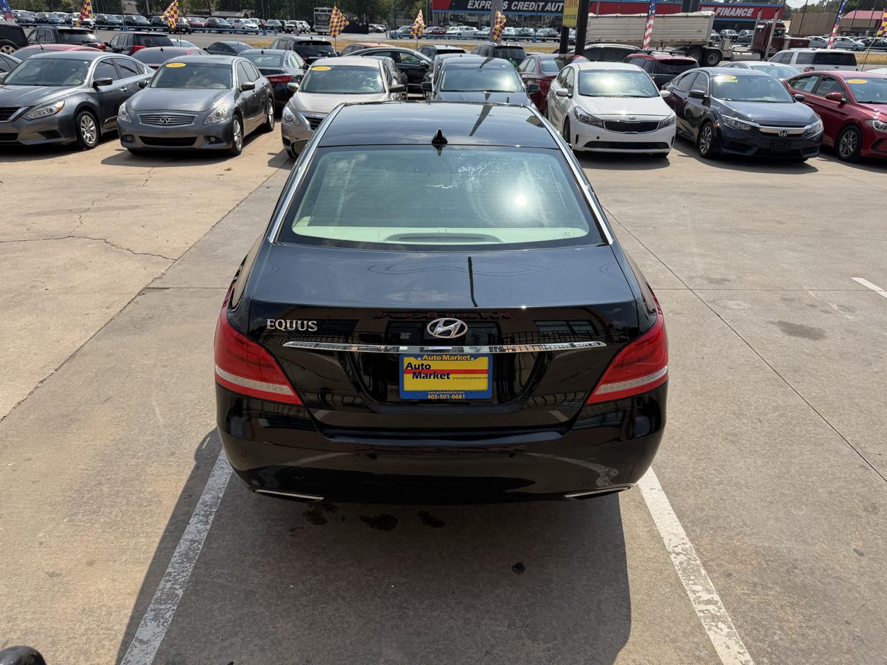 Hyundai Equus 4dr Sdn Signature 2016