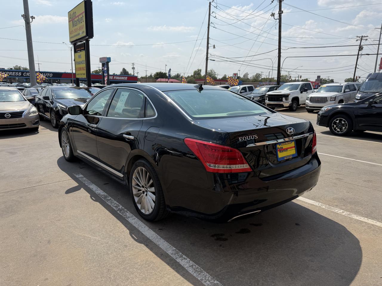 Hyundai Equus 4dr Sdn Signature 2016