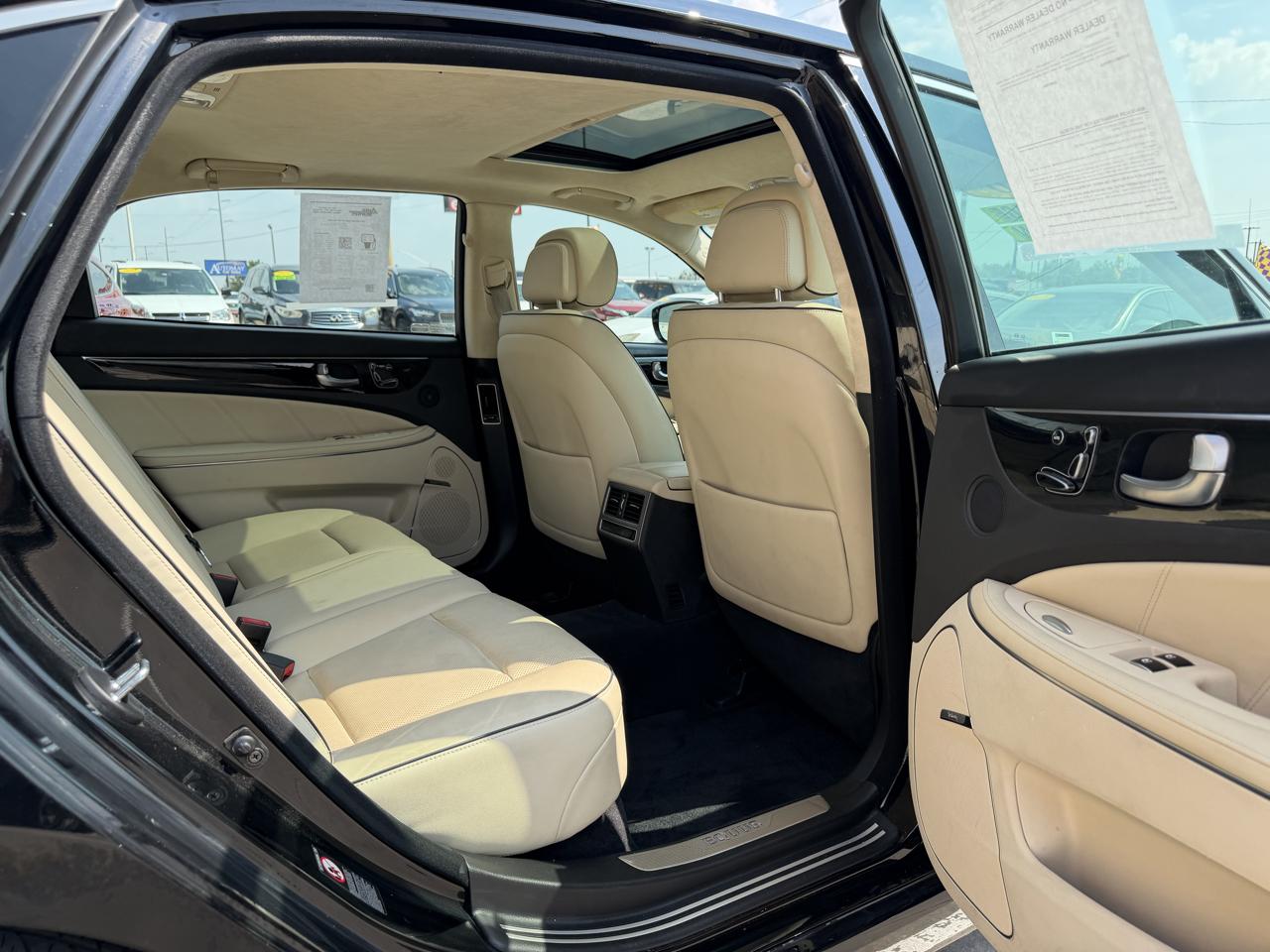 Hyundai Equus 4dr Sdn Signature 2016