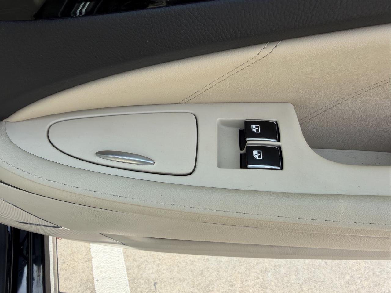 Hyundai Equus 4dr Sdn Signature 2016