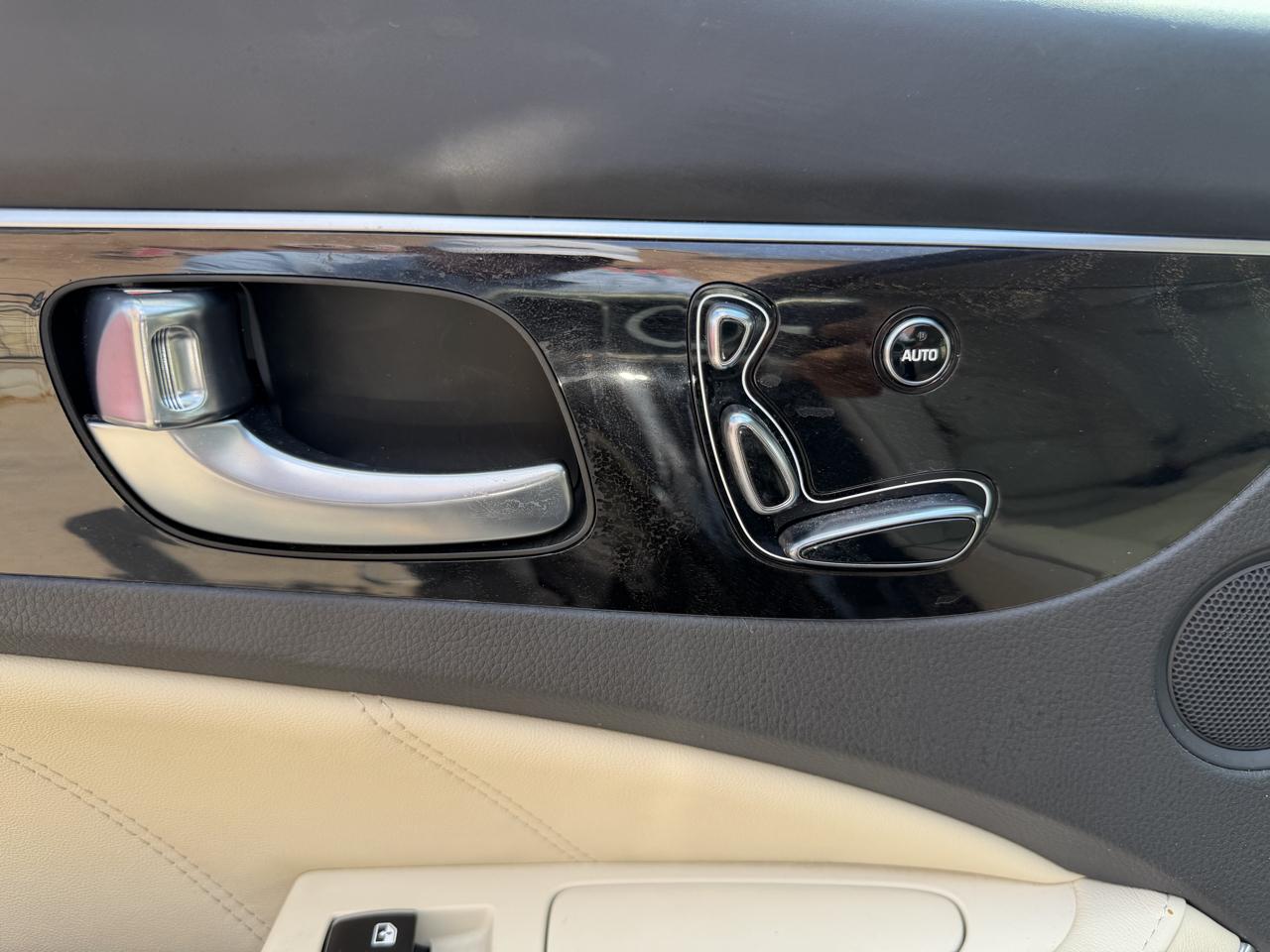 Hyundai Equus 4dr Sdn Signature 2016