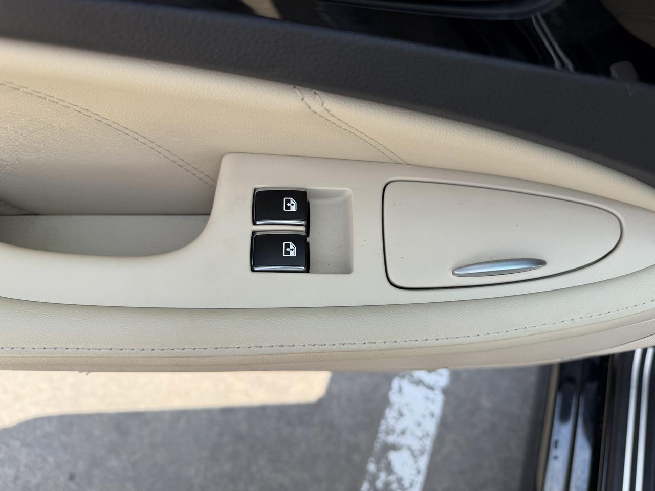 Hyundai Equus 4dr Sdn Signature 2016