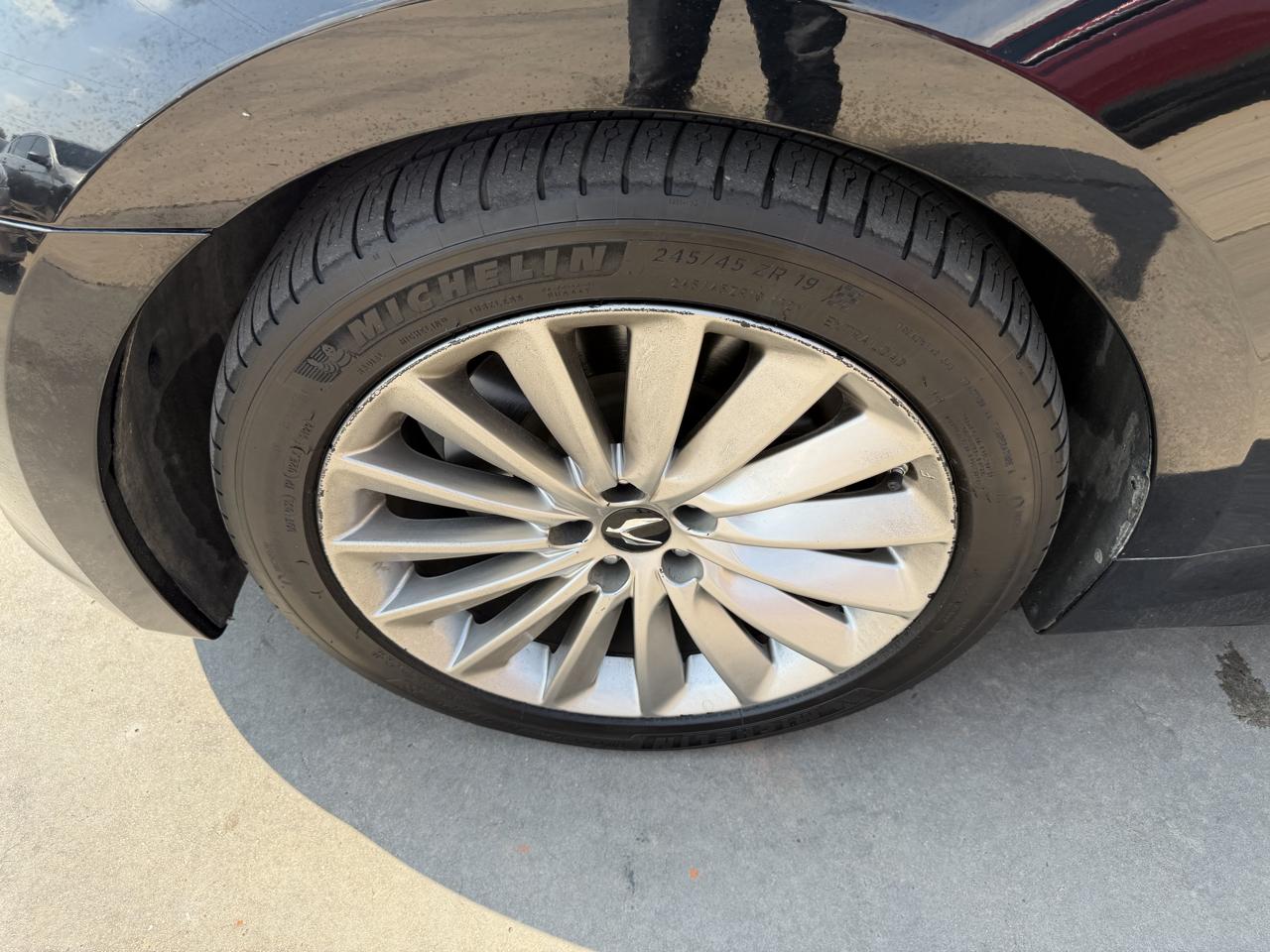 Hyundai Equus 4dr Sdn Signature 2016