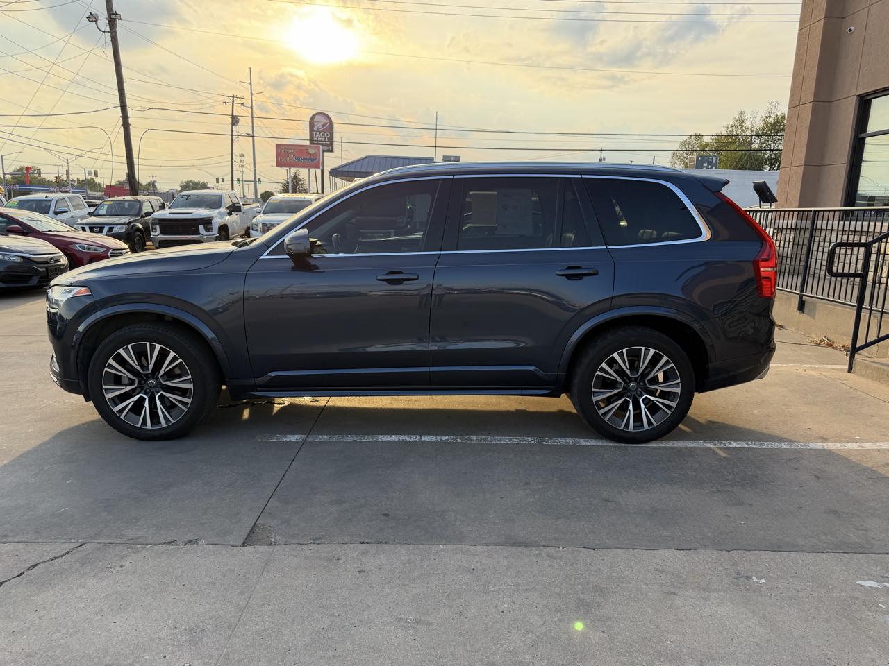 Volvo XC90 T6 AWD Momentum 7P 2021