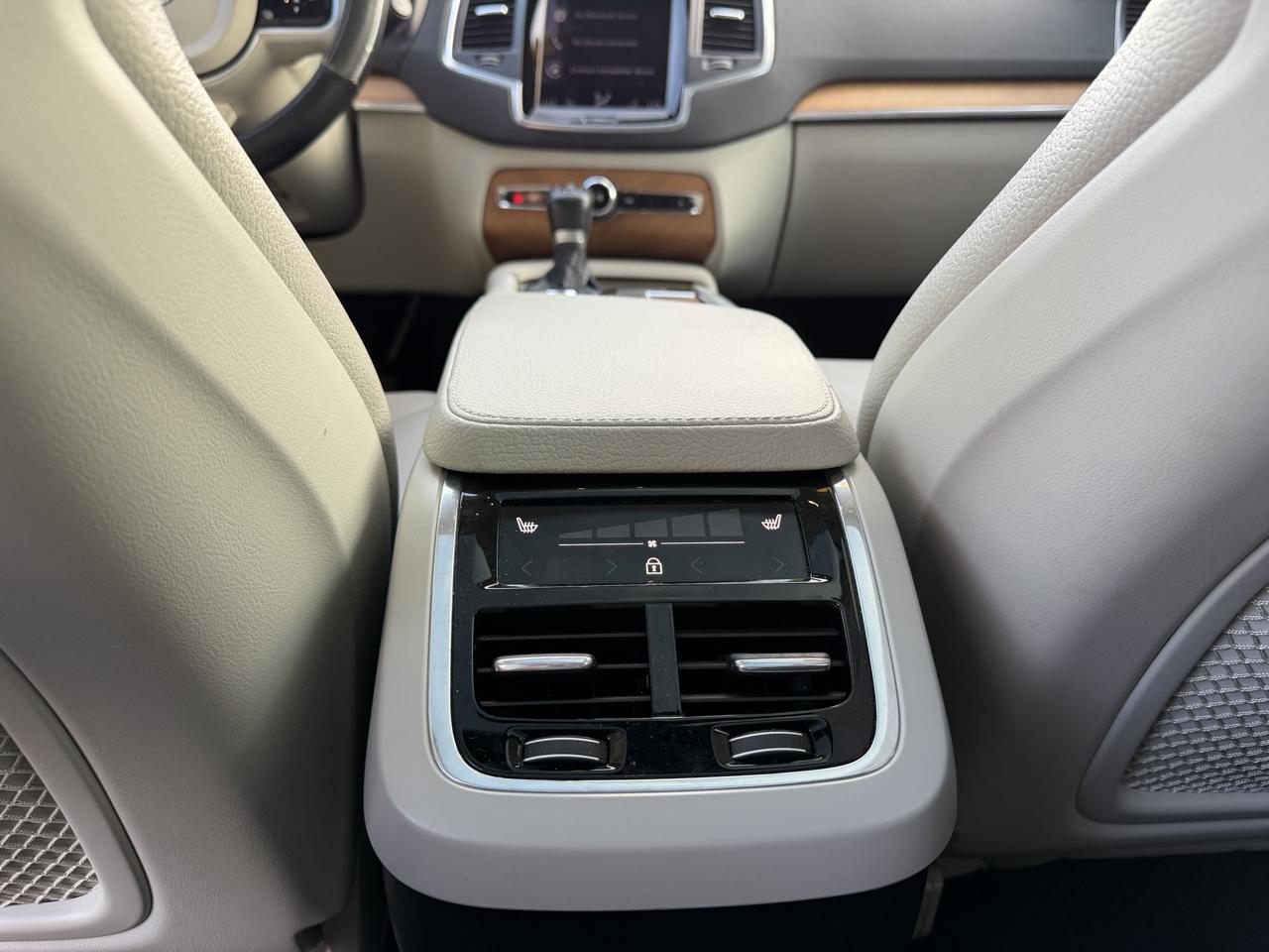 Volvo XC90 T6 AWD Momentum 7P 2021