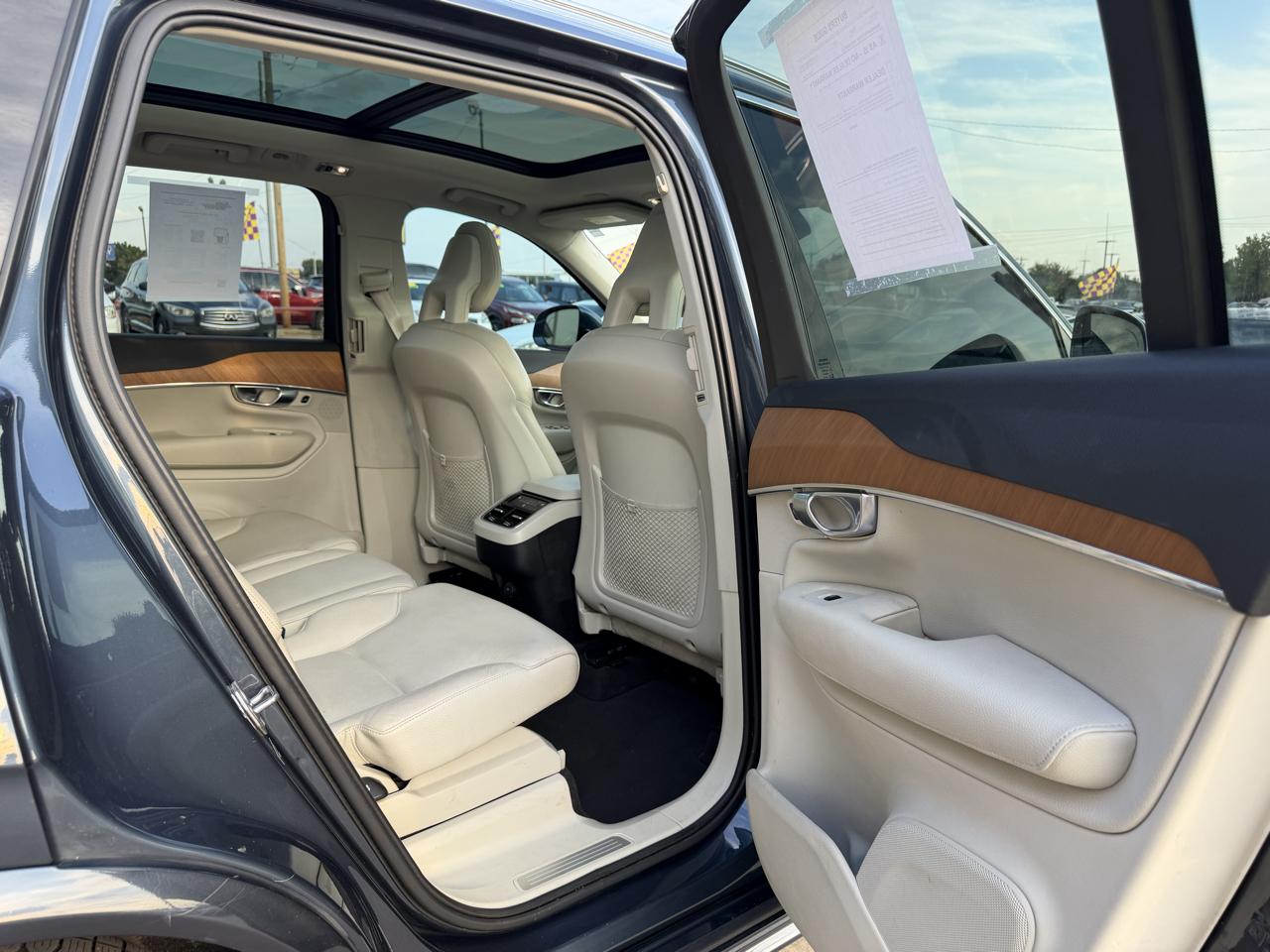 Volvo XC90 T6 AWD Momentum 7P 2021