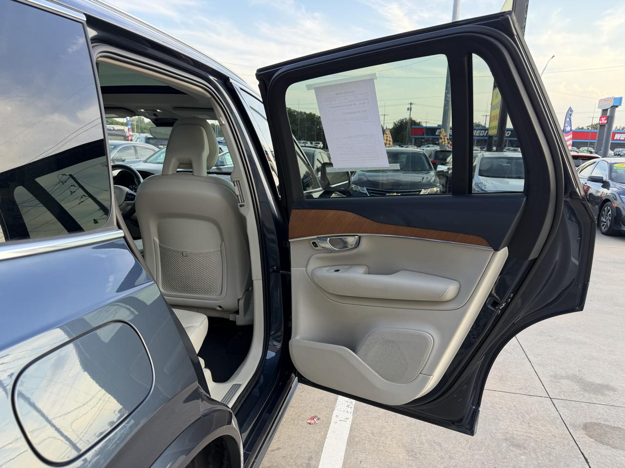 Volvo XC90 T6 AWD Momentum 7P 2021