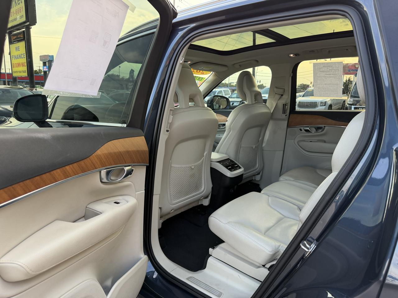 Volvo XC90 T6 AWD Momentum 7P 2021