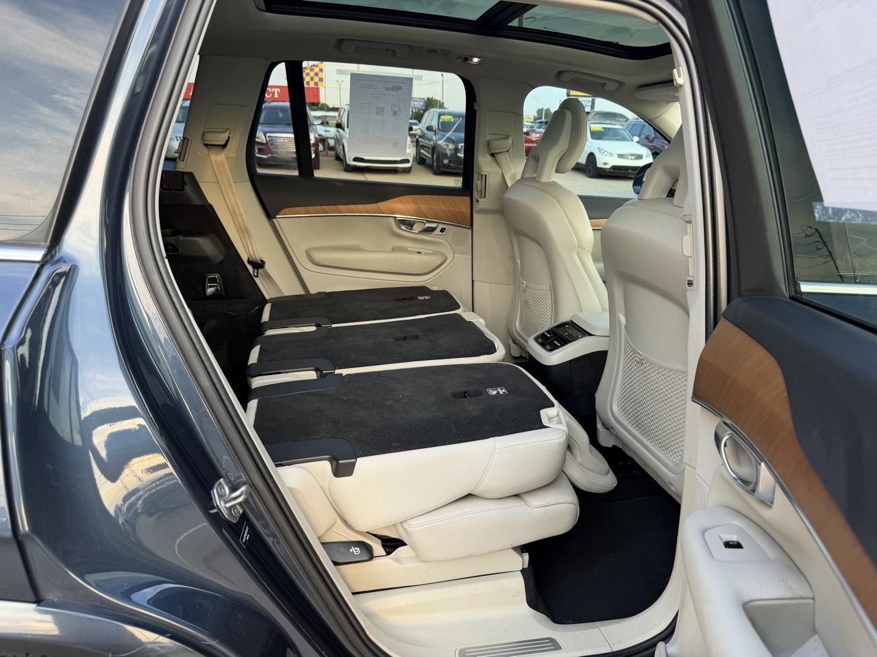 Volvo XC90 T6 AWD Momentum 7P 2021