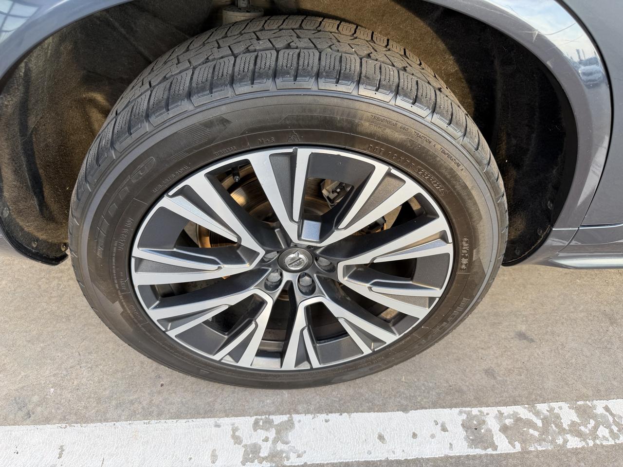 Volvo XC90 T6 AWD Momentum 7P 2021