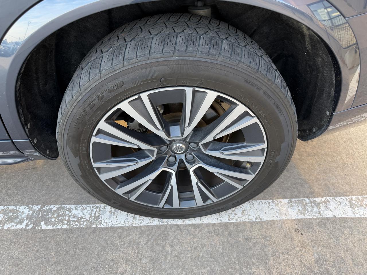 Volvo XC90 T6 AWD Momentum 7P 2021