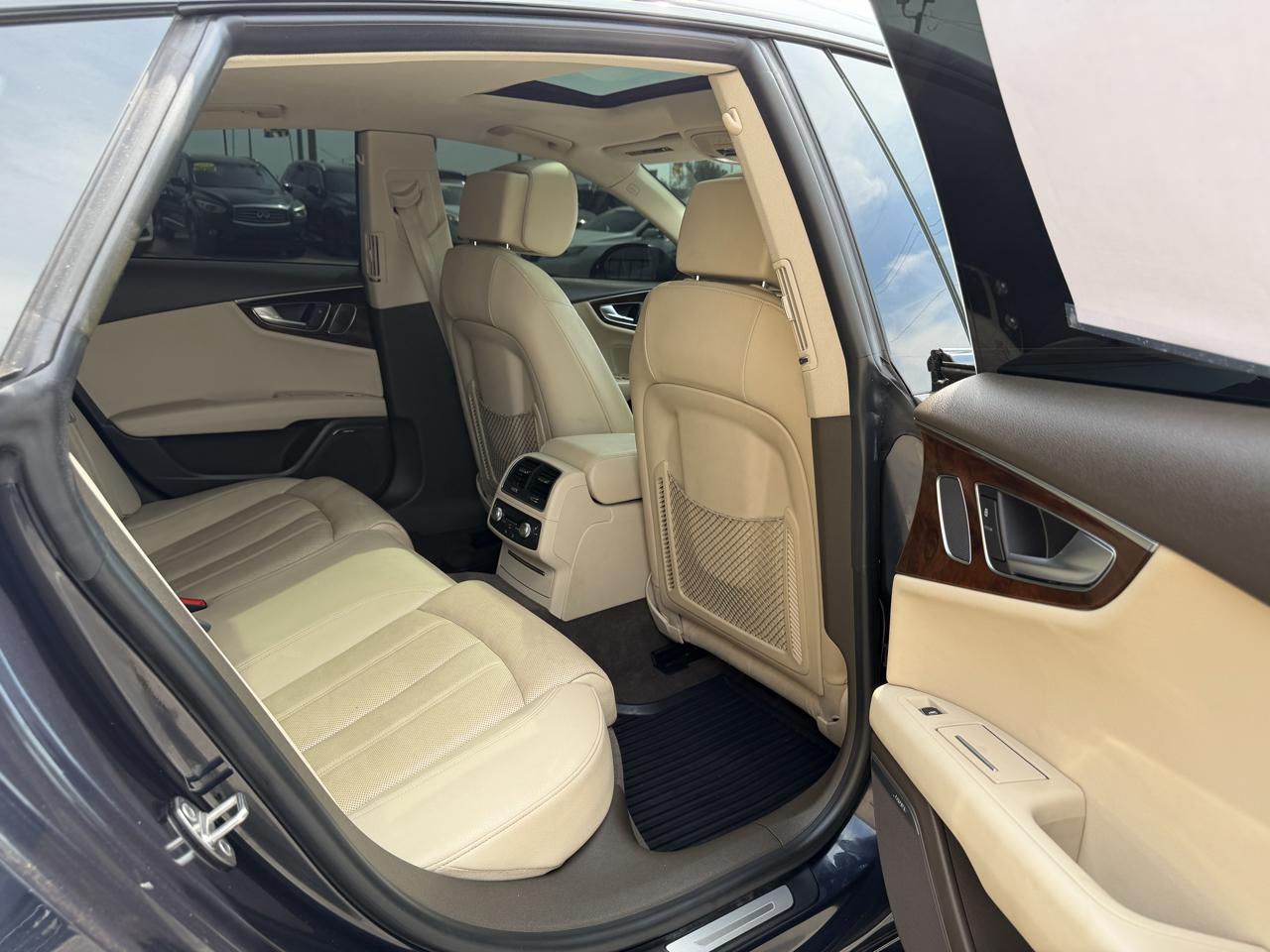 Audi A7 4dr HB quattro 3.0 Prestige 2016