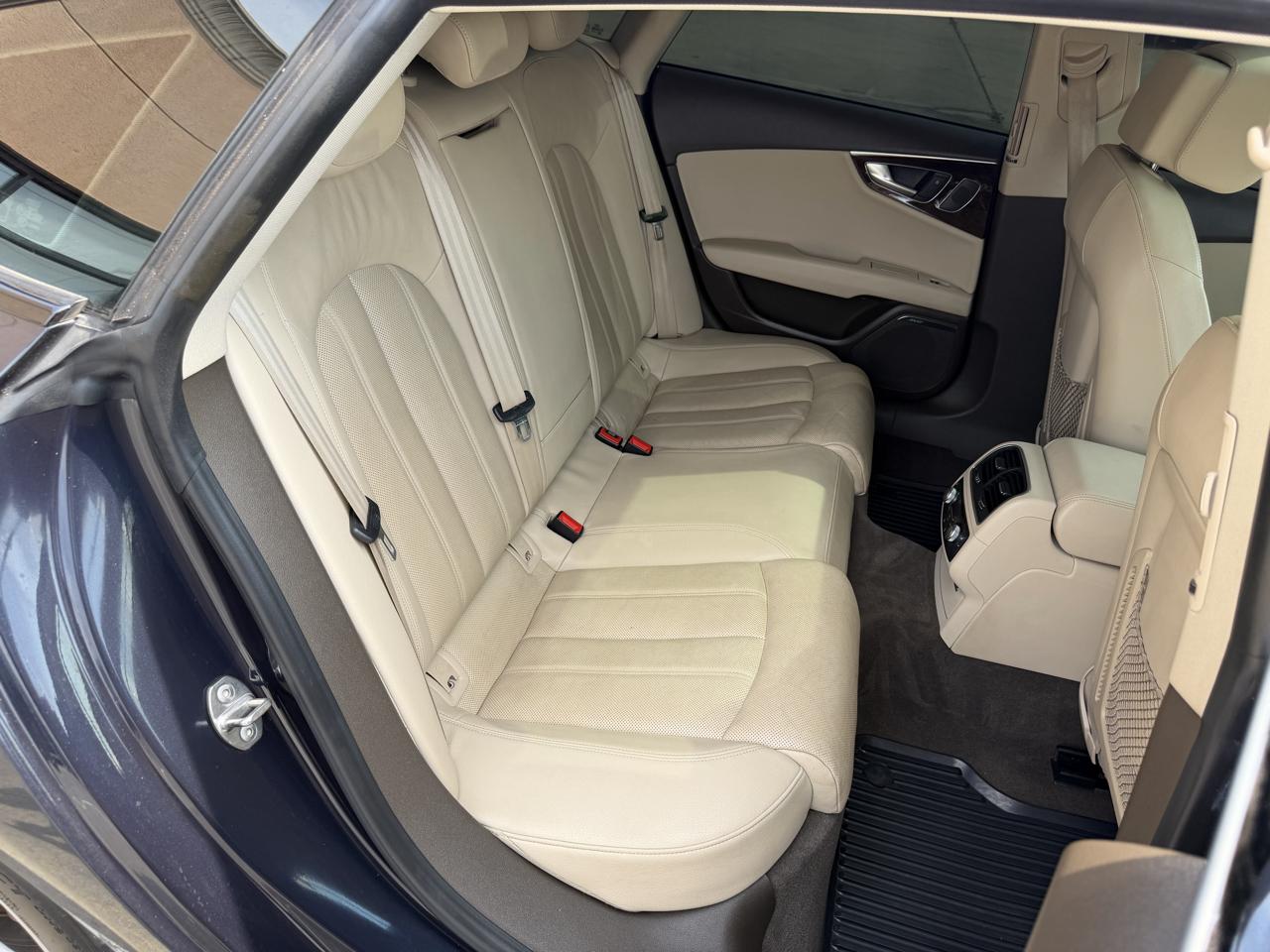 Audi A7 4dr HB quattro 3.0 Prestige 2016