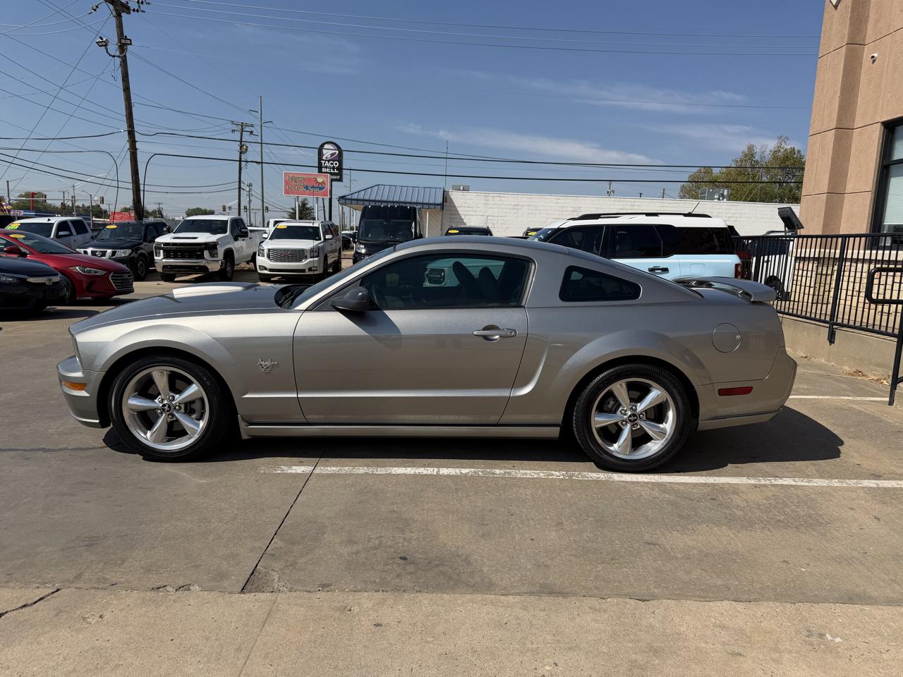 Ford Mustang 2dr Cpe GT 2009