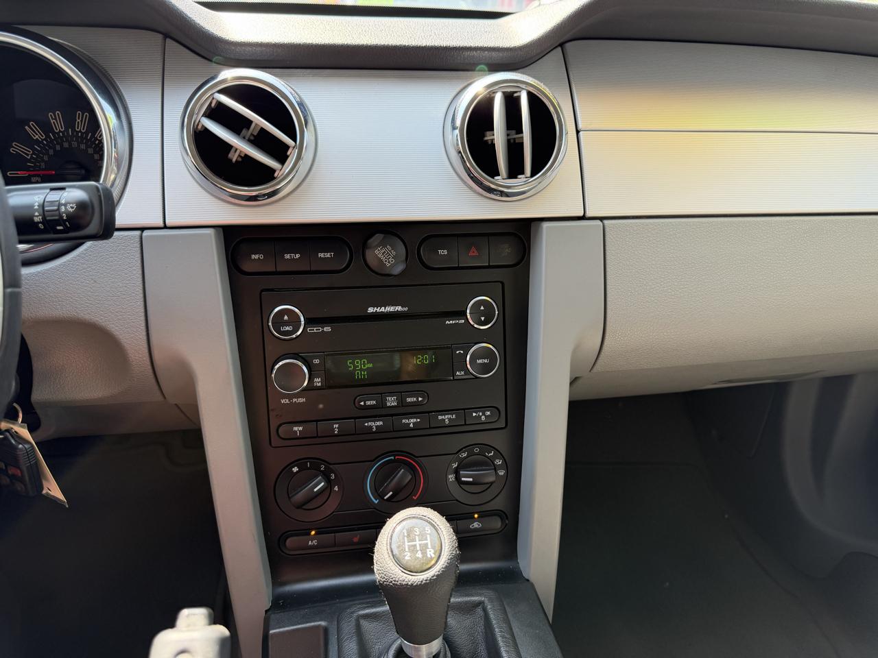 Ford Mustang 2dr Cpe GT 2009