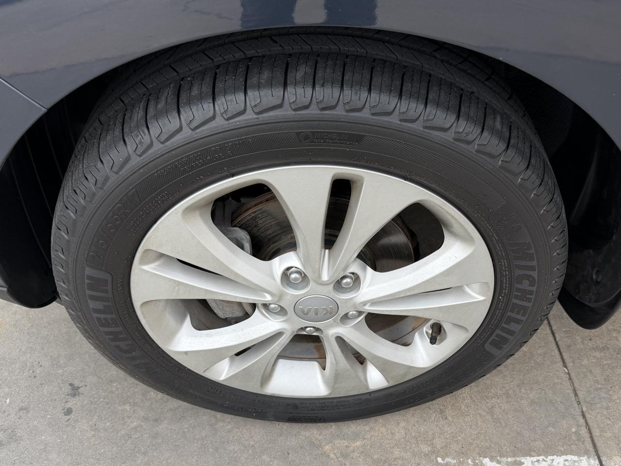 Kia Soul 5dr Wgn Auto + 2014
