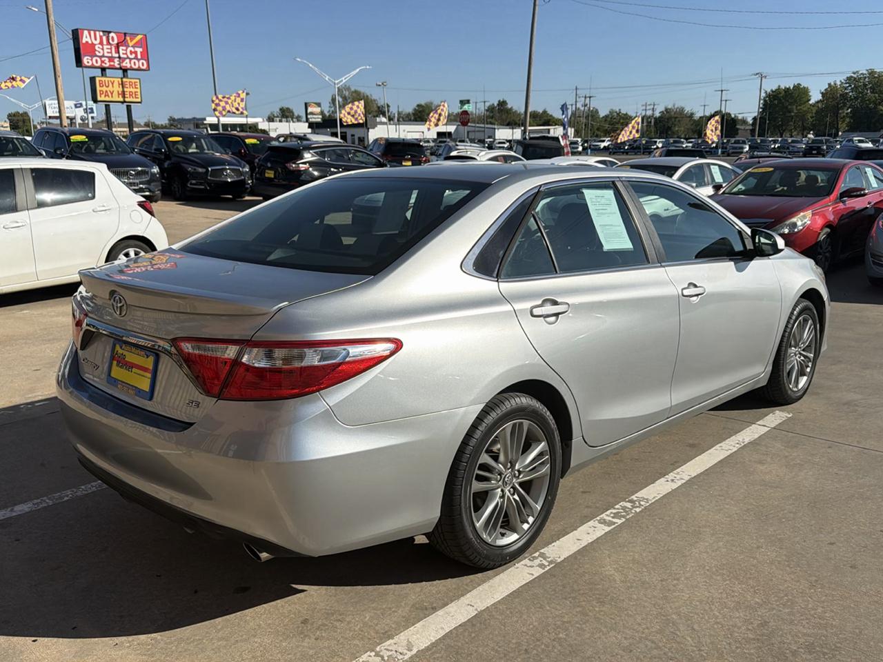 Toyota Camry XLE Auto (Natl) 2017