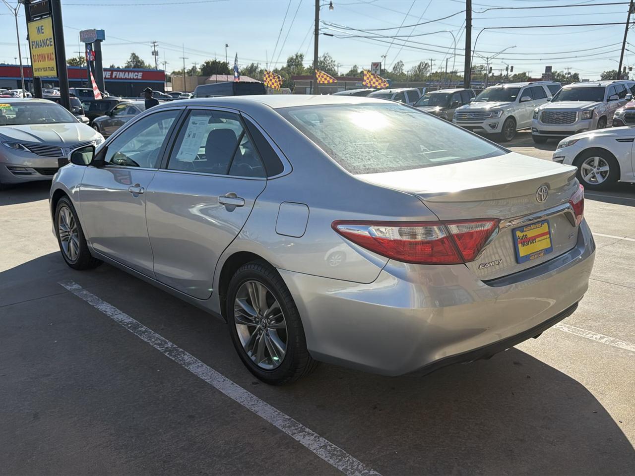 Toyota Camry XLE Auto (Natl) 2017