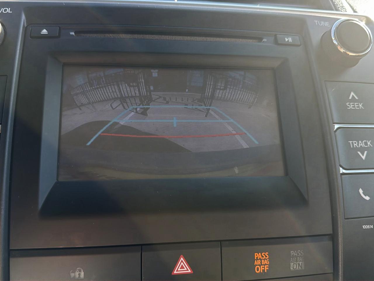 Toyota Camry XLE Auto (Natl) 2017