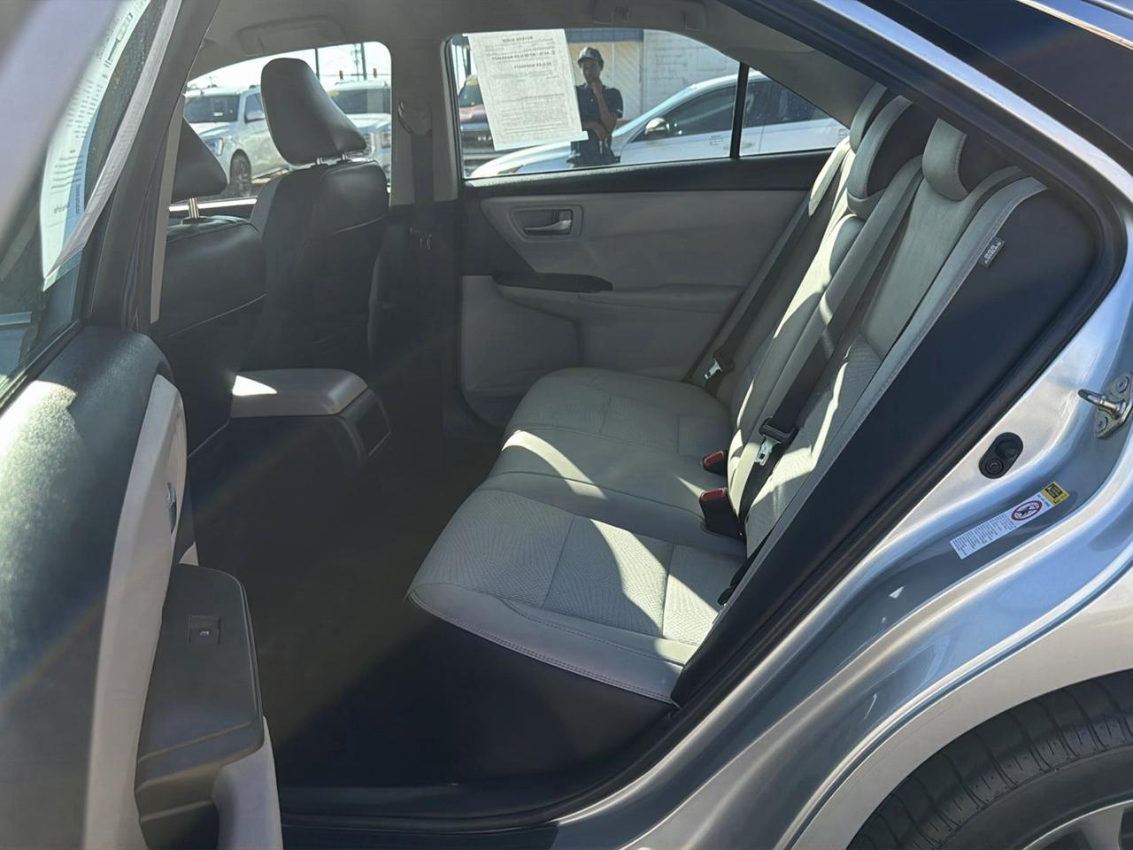 Toyota Camry XLE Auto (Natl) 2017