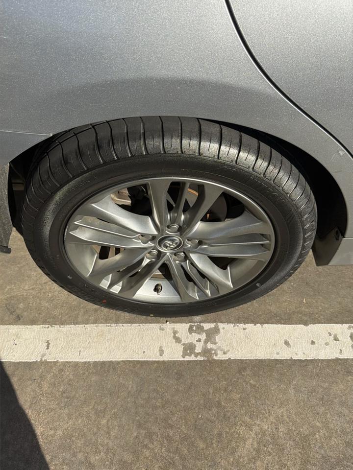 Toyota Camry XLE Auto (Natl) 2017