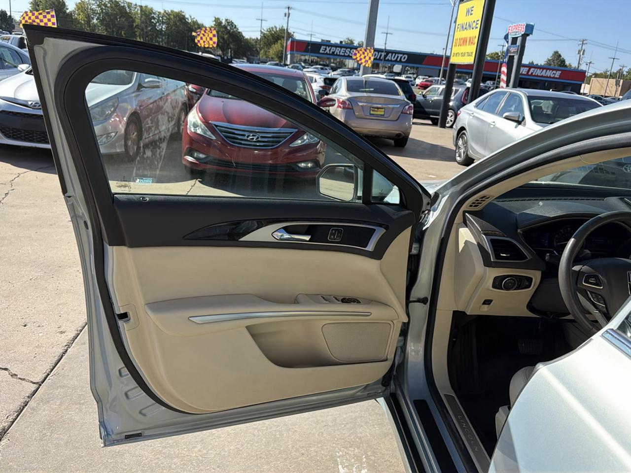 Lincoln MKZ 4dr Sdn Hybrid FWD 2014