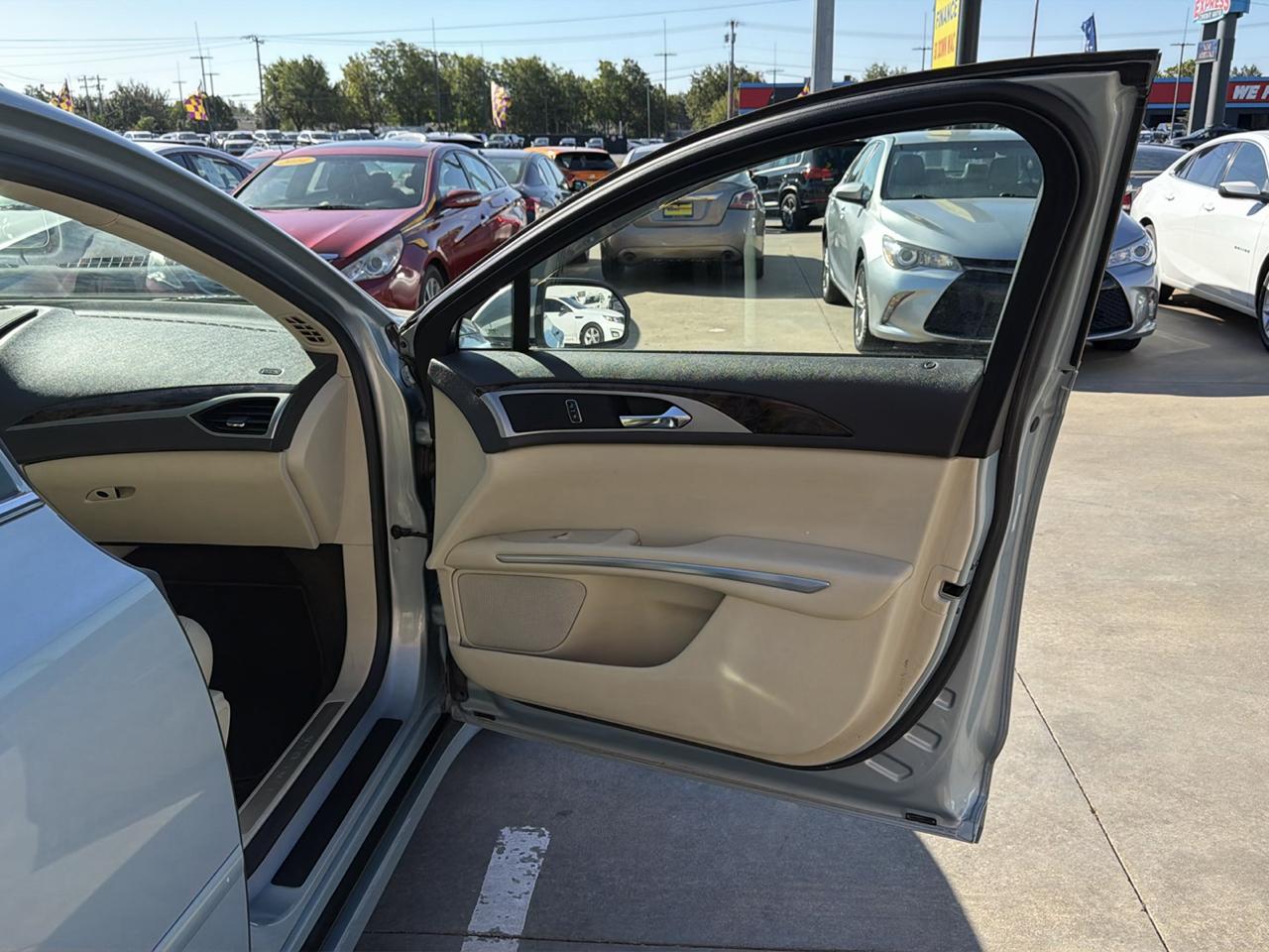 Lincoln MKZ 4dr Sdn Hybrid FWD 2014