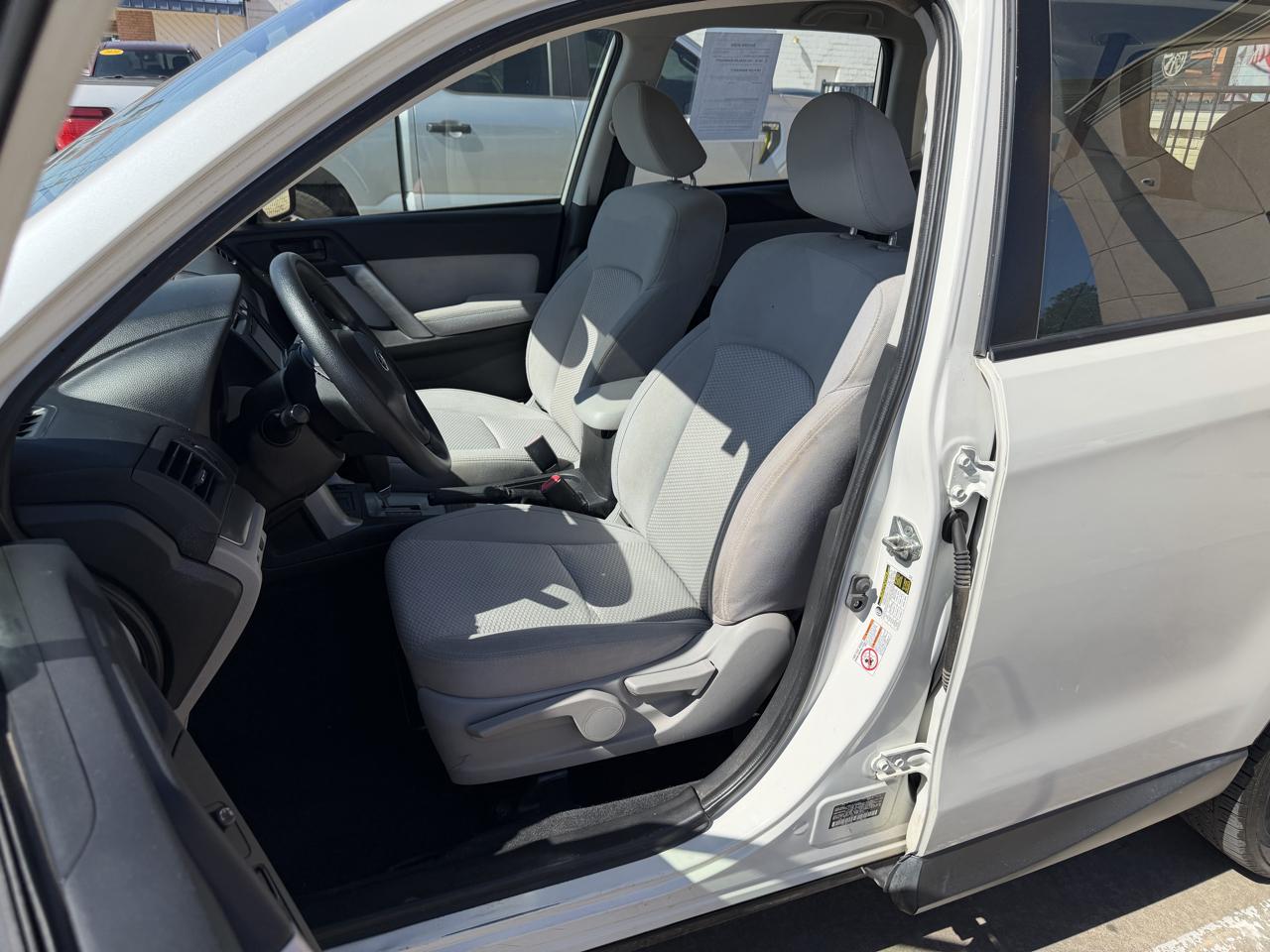 Subaru Forester 4dr Auto 2.5i PZEV 2014