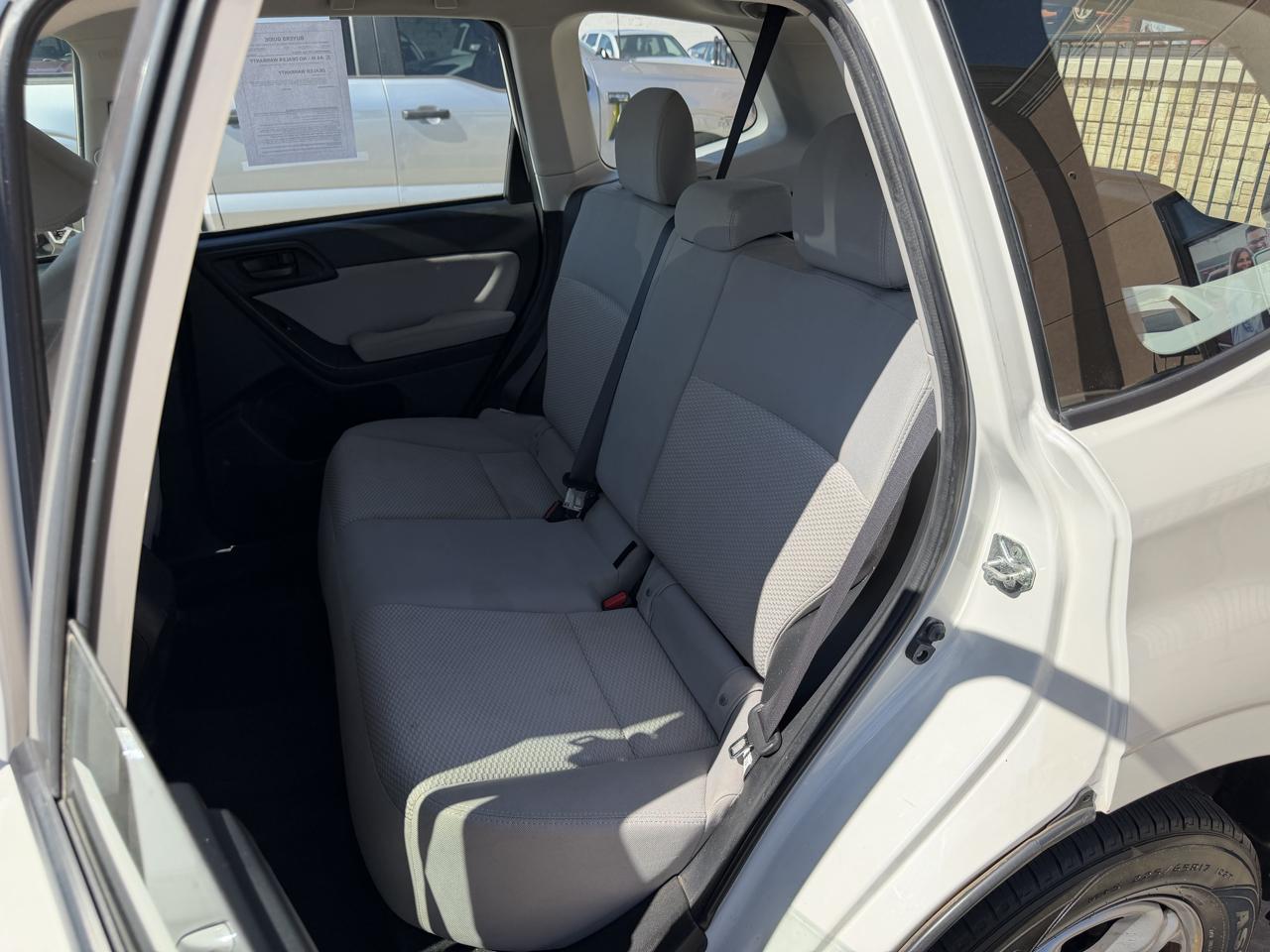 Subaru Forester 4dr Auto 2.5i PZEV 2014