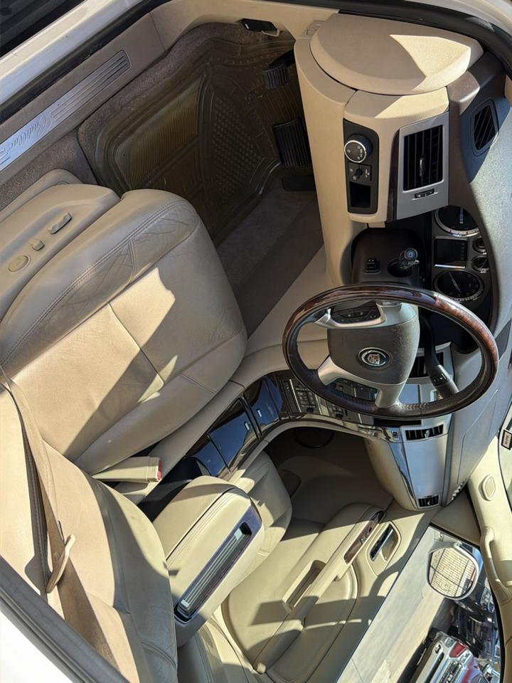 Cadillac Escalade 2WD 4dr Luxury 2012