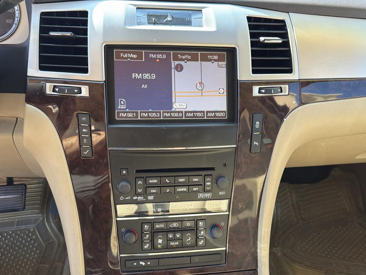 Cadillac Escalade 2WD 4dr Luxury 2012