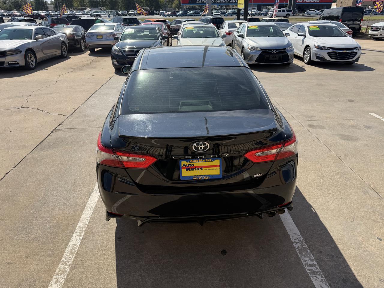 Toyota Camry XLE Auto (Natl) 2018